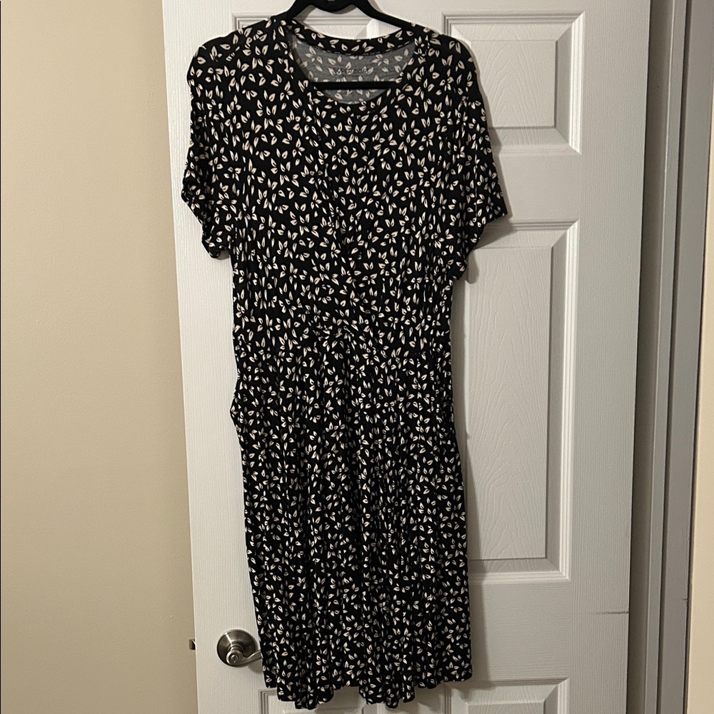 Black and White Patterned Women's Dress